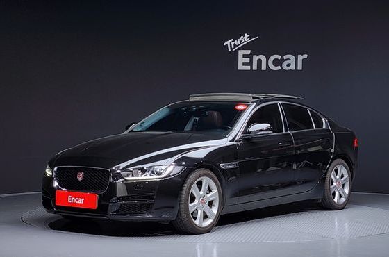 Jaguar XE 20d Portfolio — пробег 44 093 км — фото 1 из 5