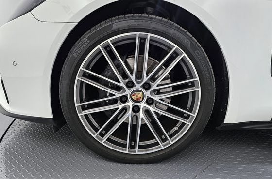 Porsche Panamera 2.9 AWD — пробег 42 420 км — фото 5 из 5
