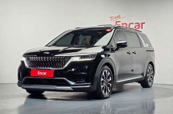 Kia Carnival Gasoline 9-Seater Signature — пробег 50 192 км — фото 1 из 5