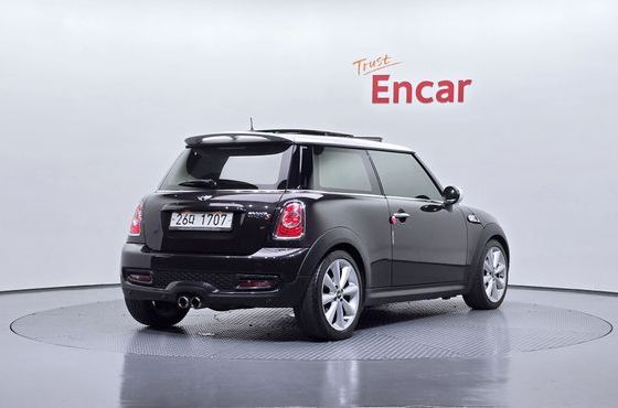 Mini Cooper Standard Second Generation — пробег 141 723 км — фото 2 из 5