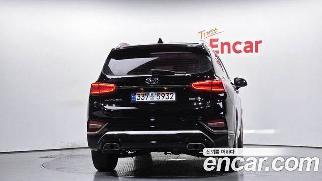 Hyundai Santafe Diesel 2.2 4WD Inspiration — пробег 58 406 км — фото 4 из 5