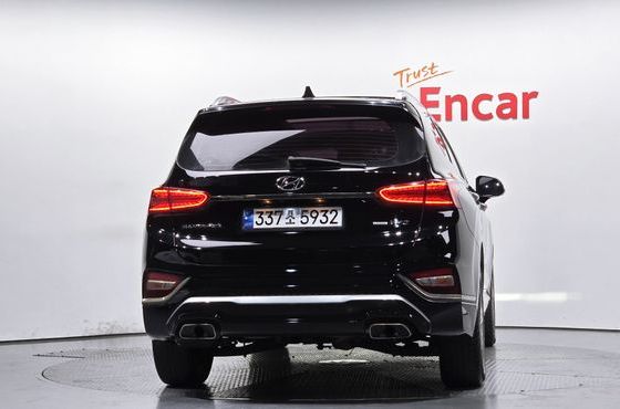 Hyundai Santafe Diesel 2.2 4WD Inspiration — пробег 58 406 км — фото 4 из 5