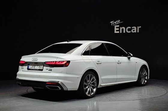 Audi A4 45 TFSI Quattro Premium — пробег 23 463 км — фото 2 из 5