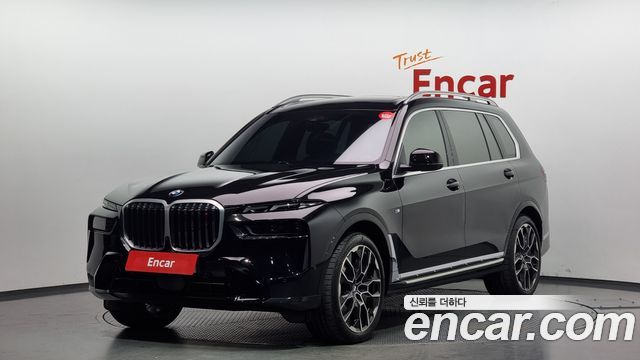 BMW X7 xDrive 40i M Sport 7STR — пробег 31 010 км — фото 1 из 5
