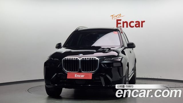 BMW X7 xDrive 40i M Sport 7STR — пробег 31 010 км — фото 3 из 5