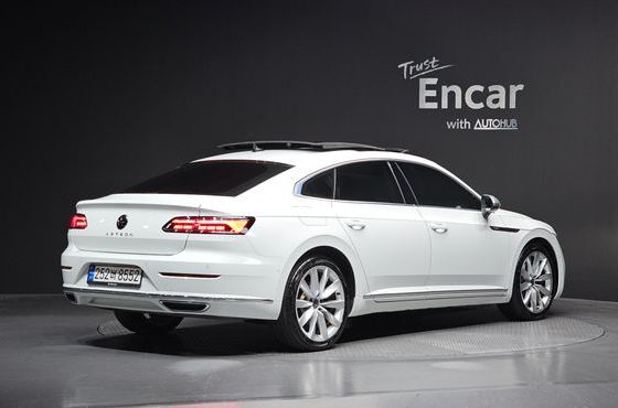 Volkswagen Arteon 2.0 TDI Prestige — пробег 72 670 км — фото 2 из 5
