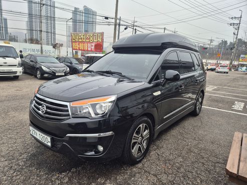 Ssangyong KORANDO 4WD Chateau 9-seater High-Limousine — пробег 159 578 км — фото 2 из 5