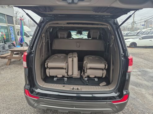 Ssangyong KORANDO 4WD Chateau 9-seater High-Limousine — пробег 159 578 км — фото 5 из 5