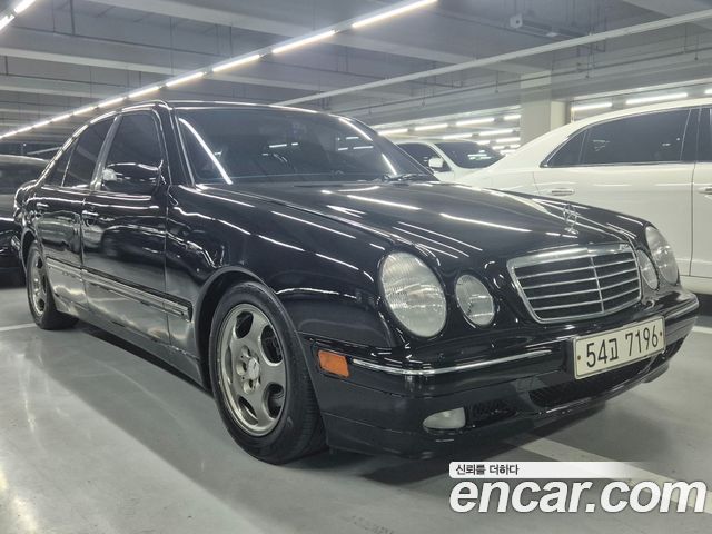 Mercedes-Benz E-Class из Кореи Encar
