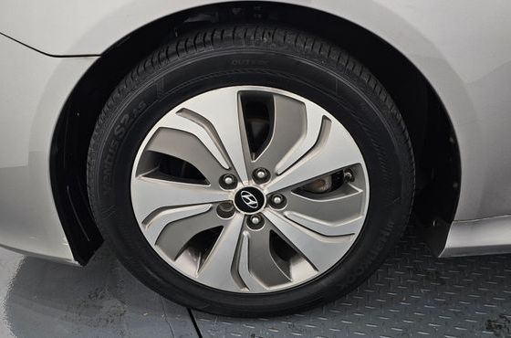 Hyundai Sonata 2.0 Premium — пробег 98 690 км — фото 5 из 5