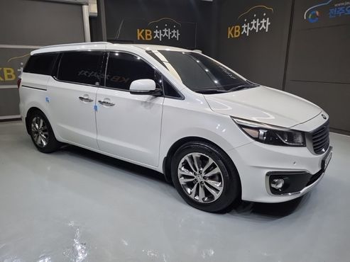 Kia Carnival 7-seater Limousine President — пробег 140 000 км — фото 3 из 5