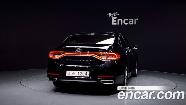 Hyundai Grandeur из Кореи Encar