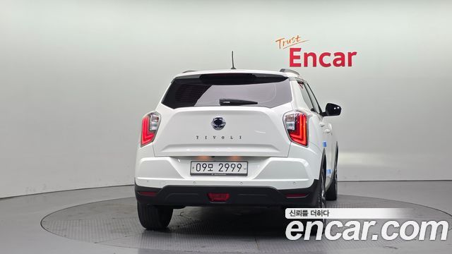 Ssangyong TIBOLI из Кореи Encar