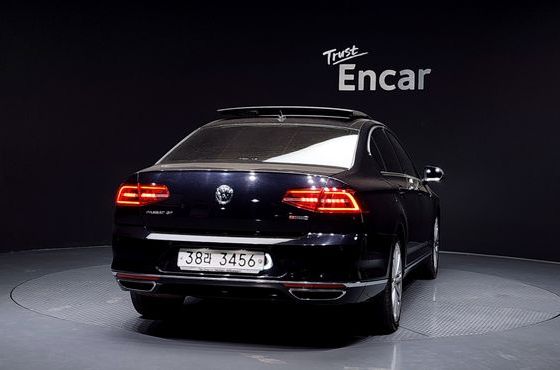 Volkswagen Passat 2.0 TDI 4Motion Prestige — пробег 81 534 км — фото 4 из 5