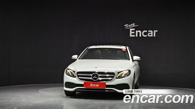 Mercedes-Benz E-Class из Кореи Encar