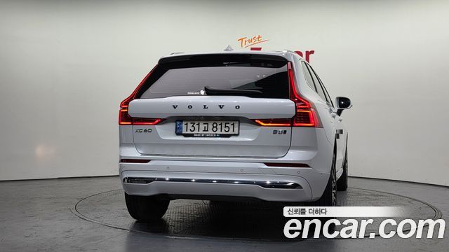 Volvo XC60 B5 Inscription — пробег 77 380 км — фото 4 из 5