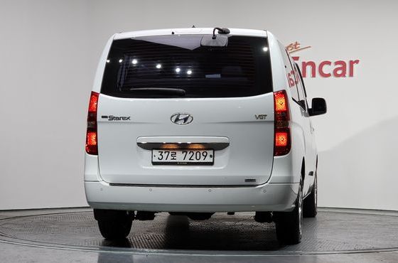 Hyundai Starex 4WD Urban 9-Seater Premium — пробег 76 412 км — фото 4 из 5