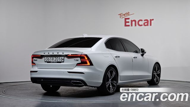 Volvo S60 из Кореи Encar