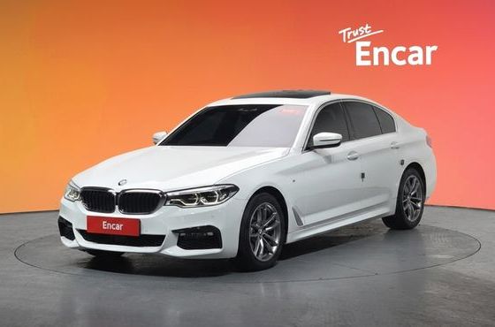 BMW 5-Series 520d M Sport package — пробег 107 660 км — фото 1 из 5