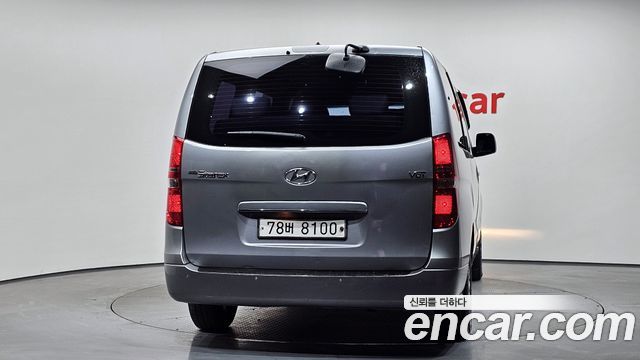 Hyundai Starex 11-Seater Wagon Smart — пробег 118 556 км — фото 4 из 5