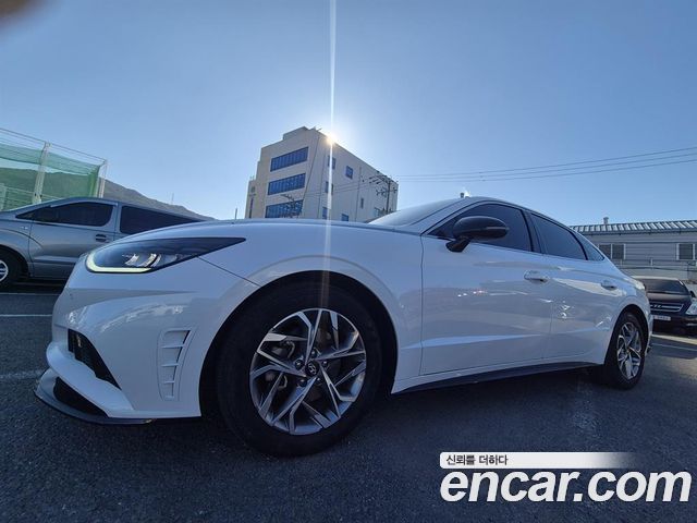 Hyundai Sonata 2.0 Premium Plus — пробег 58 042 км — фото 4 из 5