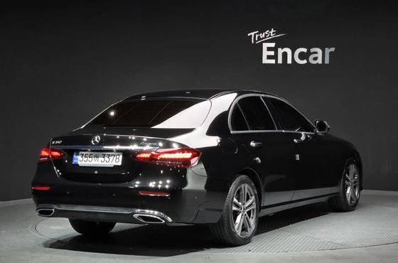 Mercedes-Benz E-Class E350 4MATIC Avantgarde — пробег 48 949 км — фото 2 из 5