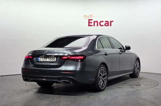 Mercedes-Benz E-Class E220d 4MATIC AMG Line — пробег 59 753 км — фото 2 из 5