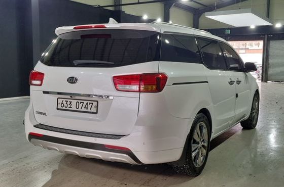 Kia Carnival 9-seater Prestige — пробег 183 552 км — фото 2 из 5