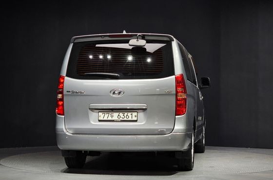 Hyundai Starex 11-Seater Wagon Modern — пробег 116 294 км — фото 4 из 5