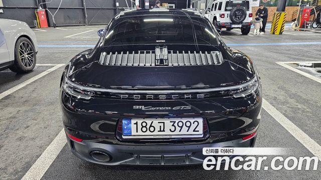 Porsche 911 Carrera GTS — пробег 9 700 км — фото 2 из 5
