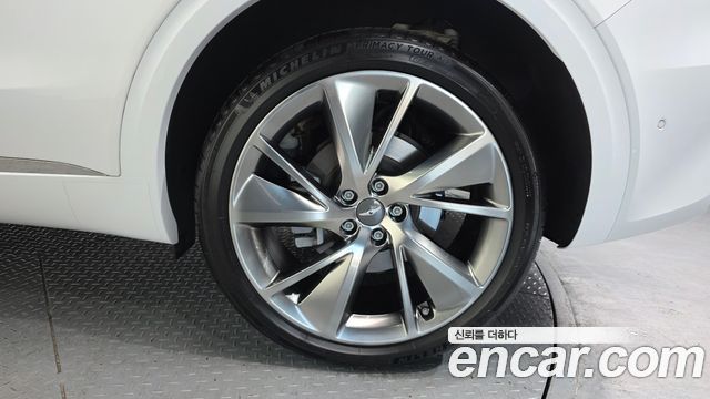 Genesis GV70 из Кореи Encar