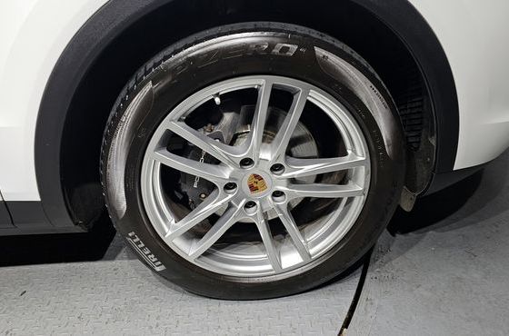 Porsche Cayenne 3.0 — пробег 39 758 км — фото 5 из 5