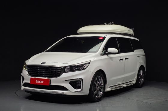 Kia Carnival 9-Seater Noblesse Special — пробег 131 424 км — фото 1 из 5
