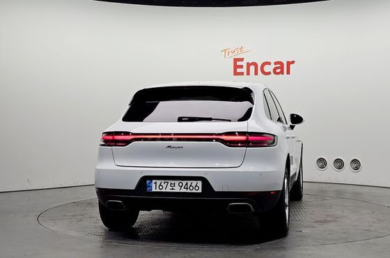 Porsche Macan 2.0 95B — пробег 81 794 км — фото 4 из 5