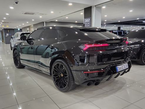 Lamborghini Urus 4.0 V8 SE — пробег 58 км — фото 2 из 5