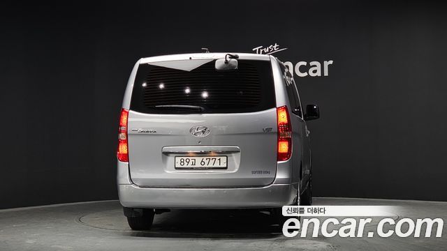Hyundai Starex 5-Seater VAN Smart — пробег 144 293 км — фото 4 из 5