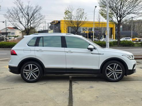 Volkswagen Tiguan 2.0 TDI Prestige — пробег 76 000 км — фото 4 из 5