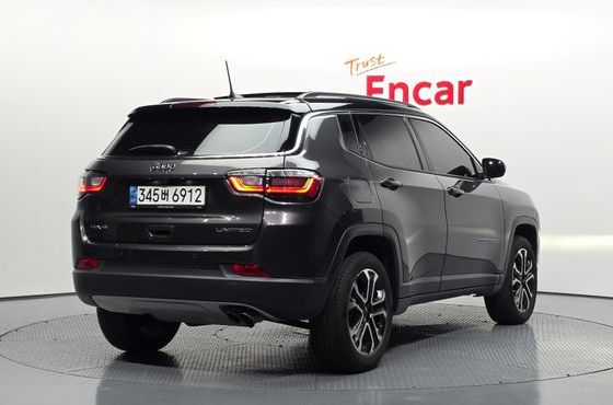 Jeep Compass 2.4 Limitied AWD — пробег 64 877 км — фото 2 из 5