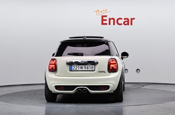 Mini Cooper Standard Third Generation — пробег 82 591 км — фото 4 из 5