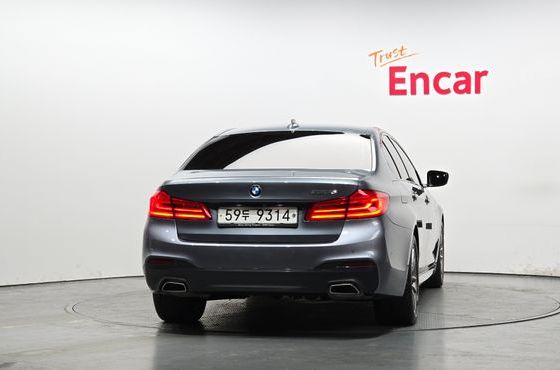 BMW 5-Series 520d M Sport Package Plus — пробег 76 501 км — фото 4 из 5