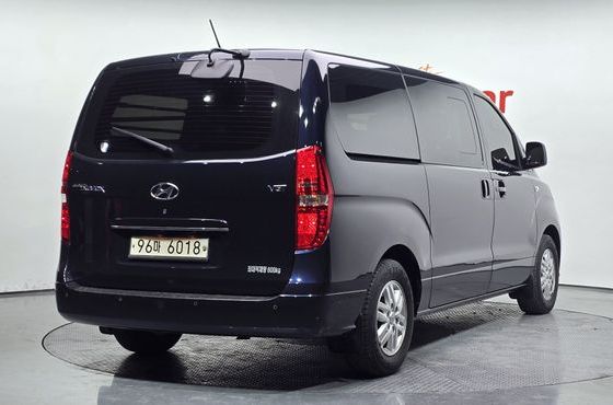 Hyundai Starex Van 5-Seater Modern — пробег 70 653 км — фото 2 из 5