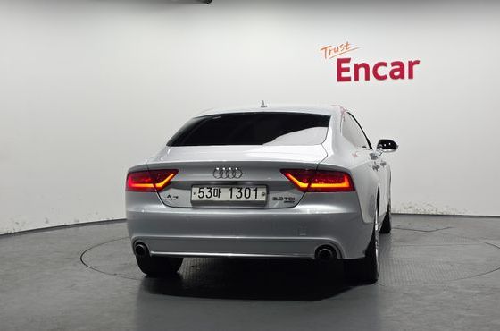 Audi A7 3.0 TDI Quattro Entry 4G — пробег 214 349 км — фото 4 из 5