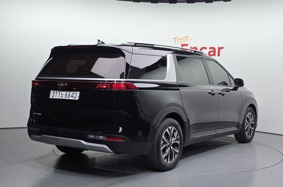 Kia Carnival 9-Seater Prestige — пробег 82 469 км — фото 2 из 5