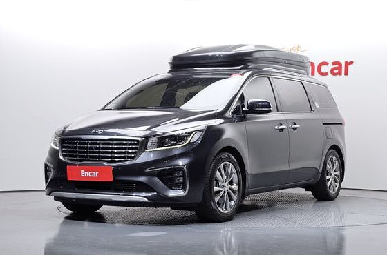 Kia Carnival 9-Seater Noblesse Special — пробег 93 193 км — фото 1 из 5