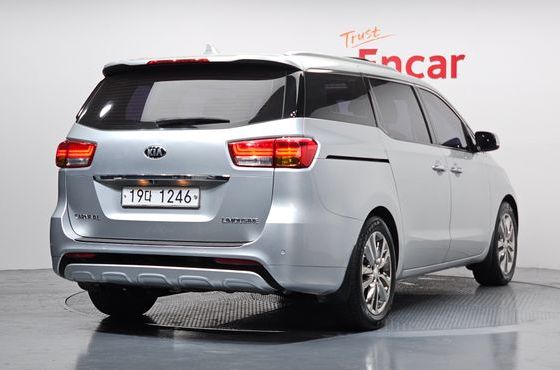 Kia Carnival 7-seater Limousine President — пробег 212 989 км — фото 2 из 5
