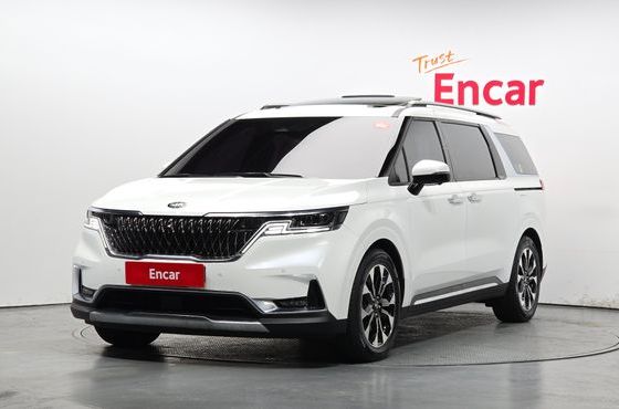 Kia Carnival 9-Seater Signature — пробег 77 451 км — фото 1 из 5