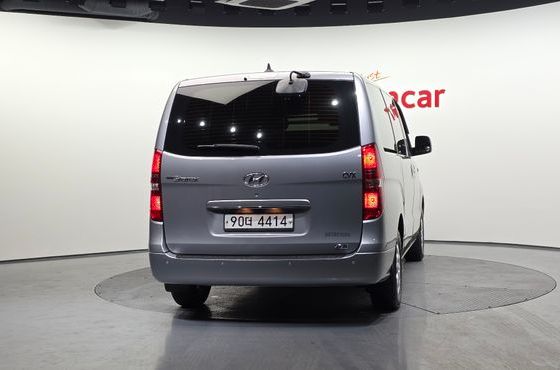 Hyundai Starex 5-Seater VAN CVX Premium — пробег 153 270 км — фото 4 из 5