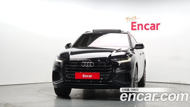 Audi Q8 55 TFSI Quattro Premium — пробег 123 617 км — фото 3 из 5