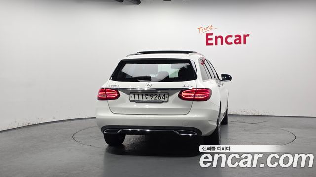 Mercedes-Benz C-Class из Кореи Encar
