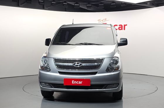 Hyundai Starex 5-Seater VAN CVX Luxury — пробег 202 807 км — фото 3 из 5